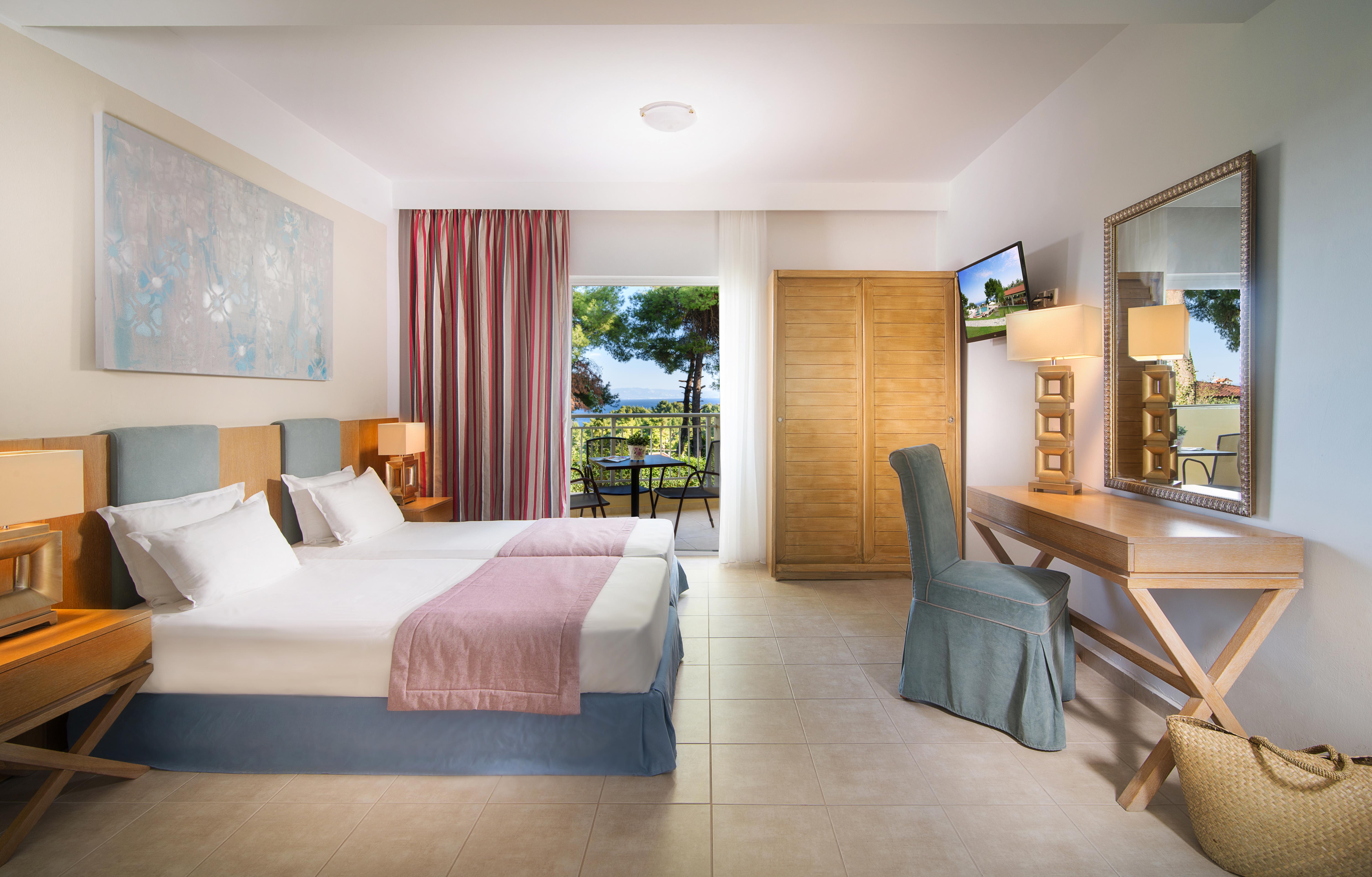 Alkion Hotel Kriopigi Bagian luar foto