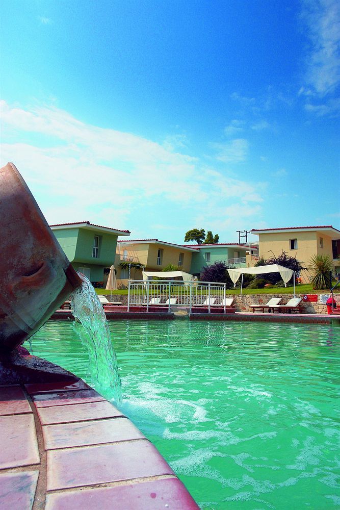Alkion Hotel Kriopigi Bagian luar foto